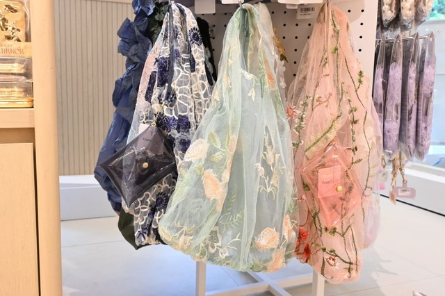 【Francfranc】「チュールバッグ」(2,400円)