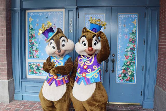 キャラクターグリーティング｜香港ディズニーランド・リゾート