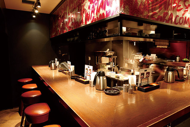 蕎麦COMBO WATANABE（表参道）・内観