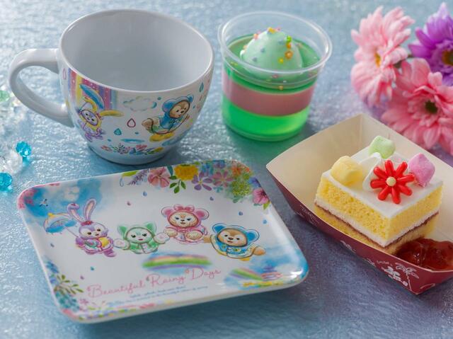 ヨーグルトムース&ライムゼリー、 スーベニアカップ付き 990円 、 ショートケーキ、スーベニアプレート付き 990円