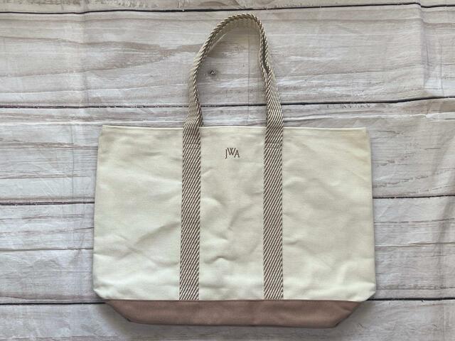 「UNIQLO and JW ANDERSON」トートバッグ／税込3,990円