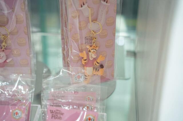 アートフィギュア 1,650円