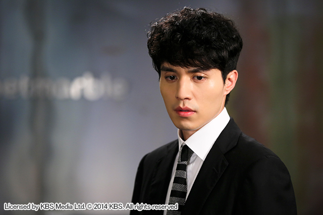 『アイアンマン～君を抱きしめたい』　Licensed by KBS Media Ltd. ©2014 KBS. All rights reserved