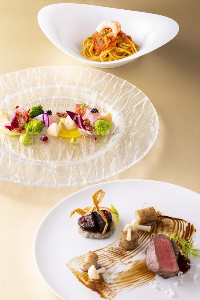 東京ディズニーシー・ホテルミラコスタ「ベッラヴィスタ・ラウンジ」“ディズニー・クリスマス”　ディナーコース