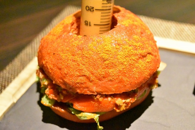 みよ！このスパイスの量！