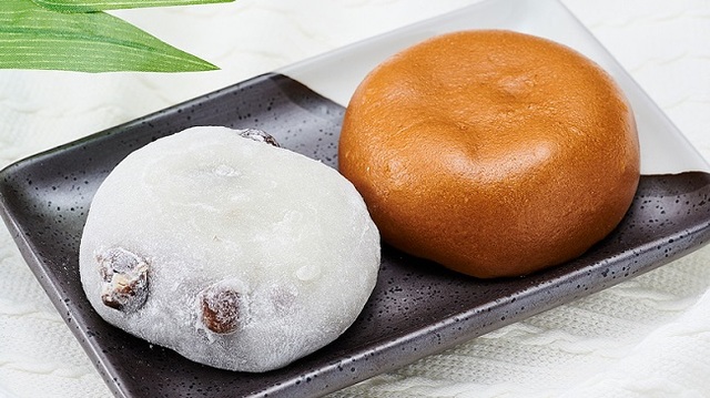 豆大福と黒糖饅頭 2個