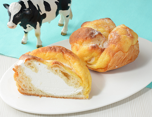 「MILK　シューホイップパン」＜149円(税込)＞【ローソン×生クリーム専門店「ミルク」】