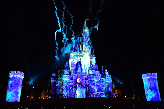 東京ディズニーランド「ワンス・アポン・ア・タイム～スペシャルウィンターエディション～」映画『アナと雪の女王』シーン全公開! ©Disney 40