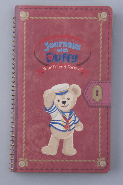 ログブック ¥1,200／TDS「ジャーニー・ウィズ・ダッフィー」スペシャルグッズ ※2015年7月3日(金)発売