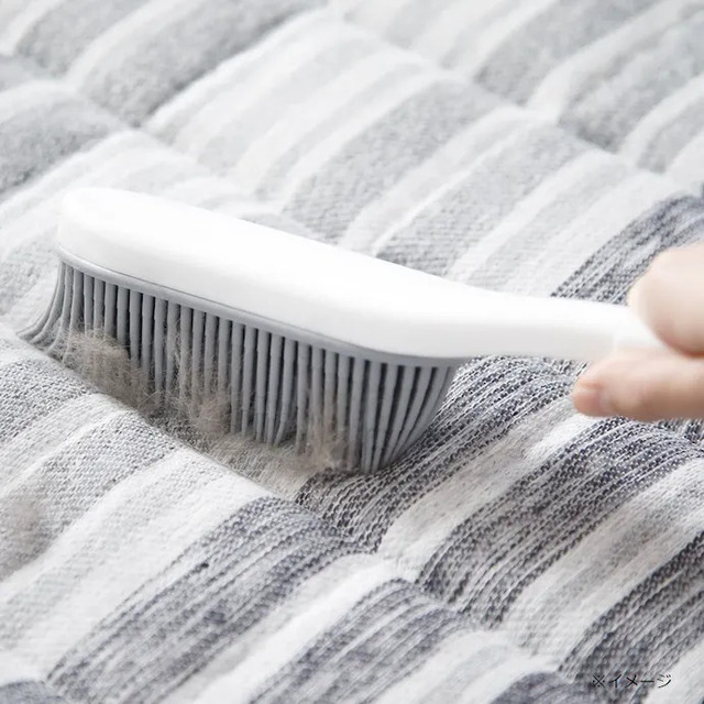 【カインズの「掃除グッズ」売上ランキング 10位】「毛づまりごっそりブラシ」398円（税込）