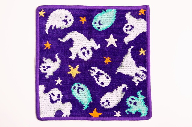 「オー オバケ」ハンカチ（2,160 円）　　ラブラリー バイ フェイラー