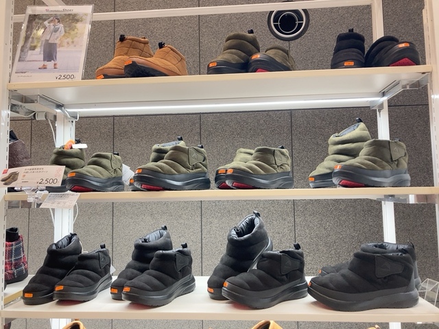 【ワークマン 防寒ブーツケベックショート】女子向け店舗限定で、オフホワイトも登場するそう!