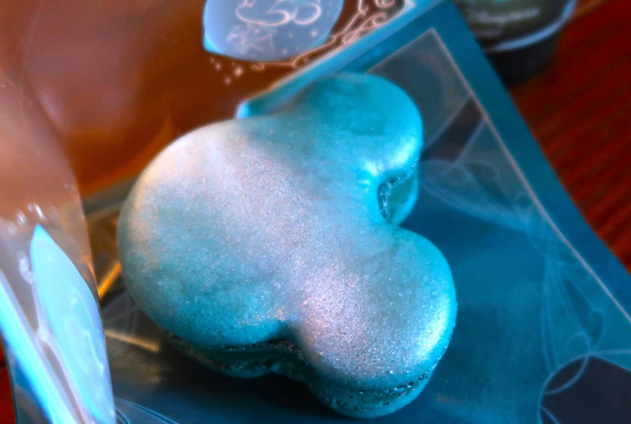 ジーンです。ブルーレーススフィア、ピーチヒップ水晶2点まとめ売り 東京ディズニーシー】必読！“シー25周年”でマストで体験すべき「4つの