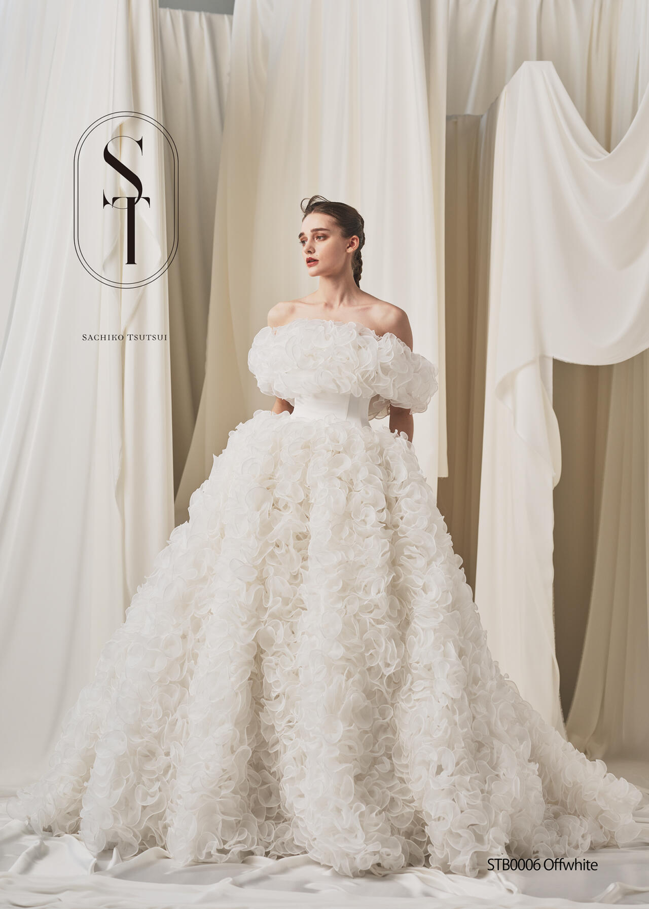 つばみちゃんウェディングドレス 可憐な大人美、満開♪「唯一無二のヒロインドレス」人気3