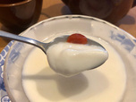 【バーミヤン アンニンドウフ・ドリンクセット】甘すぎない杏仁豆腐としっかり甘いシロップの味がしっかり染みたクコの実の味のバランスがちょうど良すぎて美味しい!