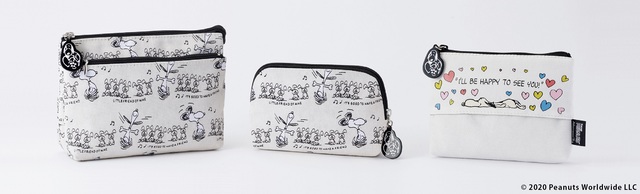 Wポーチ　￥2,600、カマボコ型ポーチ　￥2,300、ティッシュポーチ　￥1,500