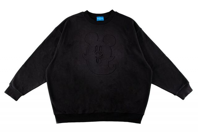 トレーナー 5,000円|東京ディズニーリゾート「ディズニー・ハロウィーン」2023スペシャルグッズ|販売店舗:東京ディズニーランド「ディズニー&カンパニー」、東京ディズニーシー「エンポーリオ」