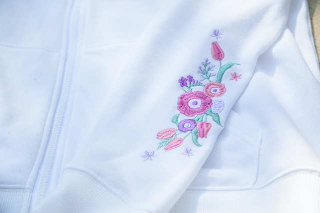 パーカー ¥4,900