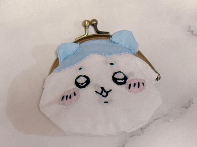 裏の刺繍糸が透けて見えていることなど、反省点はありますがなかなかかわいく出来上がりました！