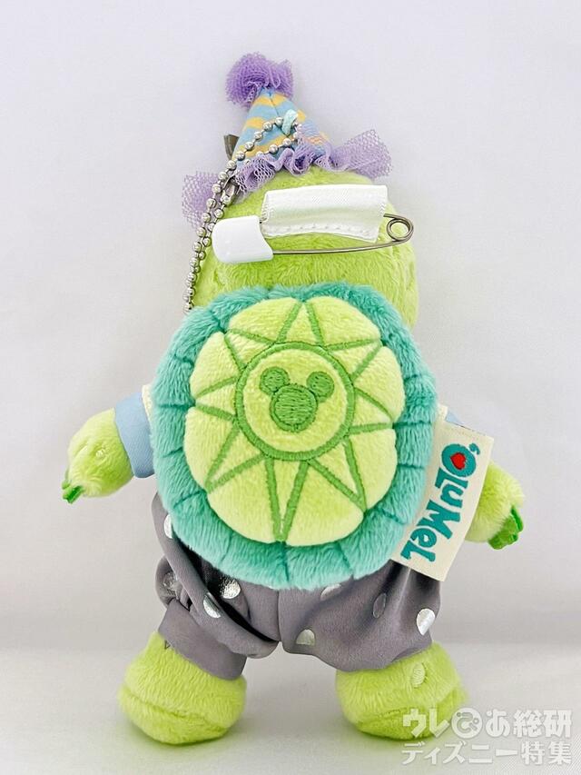 「ダッフィー&フレンズのフロム・オール・オブ・アス」ぬいぐるみバッジ