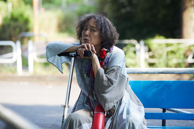 © 2020『宇宙でいちばんあかるい屋根』製作委員会