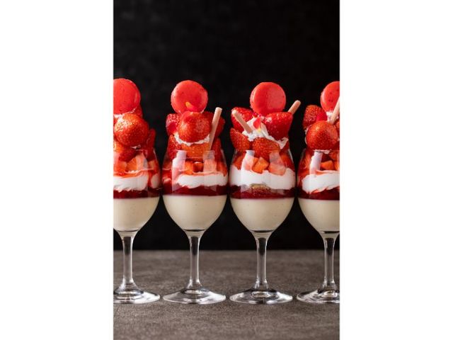 デザートビュッフェ「Strawberry Collection 2021」
