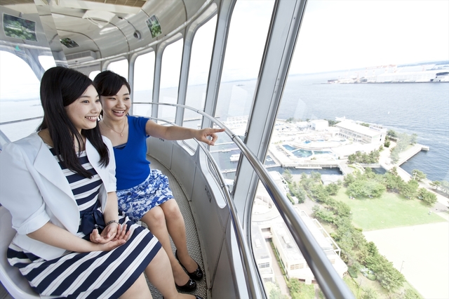 地上90mへ上昇しながら360度の景色を楽しめる「シーパラダイスタワー」