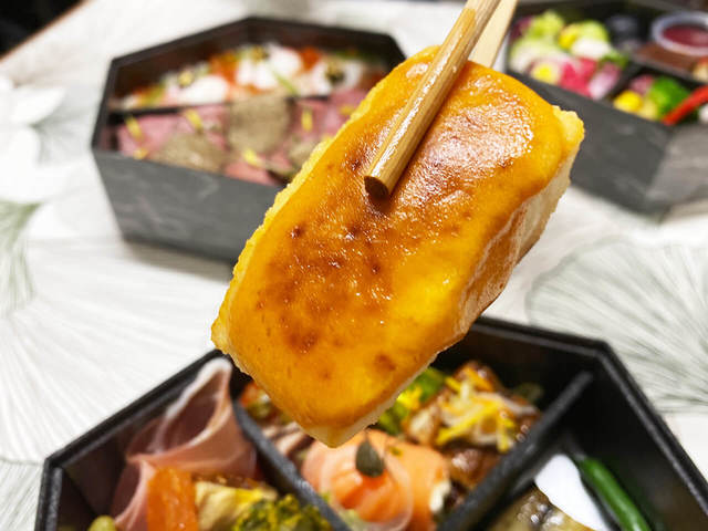 ザ ストリングス 表参道「BAR ＆ GRILL DUMBO」 三段重～MIYABI～