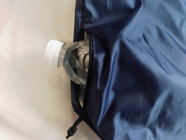 ペットボトルもすっぽり入る