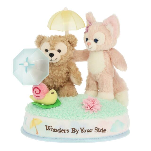 ぬいぐるみ 5,400円｜「ダッフィー＆フレンズのワンダーズ・バイ・ユア・サイド」グッズ｜販売店舗：東京ディズニーシー「マクダックス・デパートメントストア」｜発売日：2026年6月2日（火）