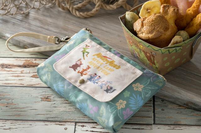 スーベニアおてふきキャリー 対象メニューにプラス1,100円|ルックアウト・クックアウト|「ピーターパンのネバーランド」内レストラン|東京ディズニーシー「ファンタジースプリングス」メニュー