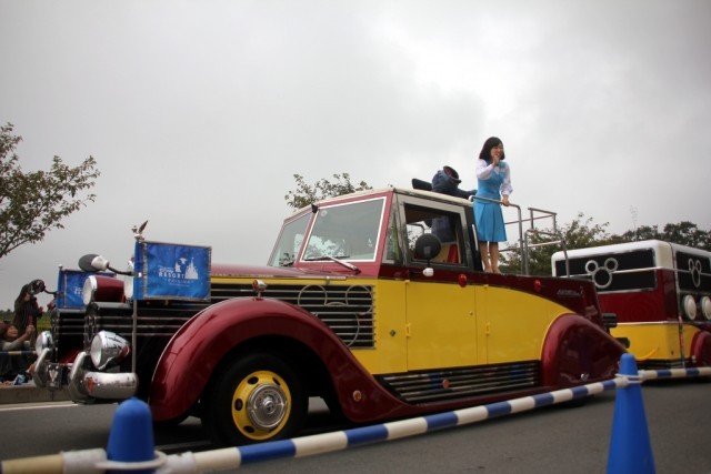 “東京ディズニーリゾート”スペシャルパレード リマウジン2 側面