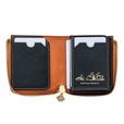 【『SNOOPY YEAR OF THE SNAKE COMPACT WALLET BOOK BROWN』（宝島社）】5つあるカードポケット
