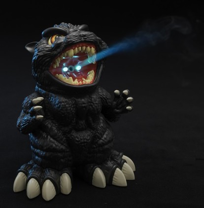 ゴジラ加湿器 LEDライト搭載 サウンド＆ミスト「加湿王ゴジラ」 【公式