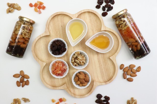 蜂蜜＆ナッツ・ドライフルーツ詰め放題