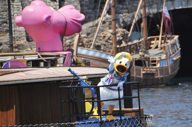 『東京ディズニーシー 20周年 アニバーサリー・セレクション』サマーオアシス・スプラッシュ (収録年：2011)