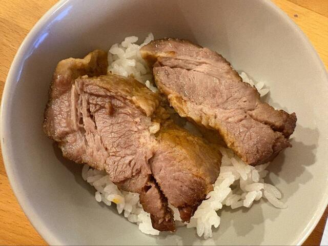 【コストコ 広東風チャーシュー】白ごはんにのせてチャーシュー丼にしても相性抜群♪