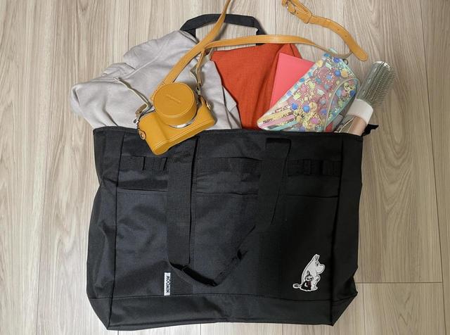 【MOOMIN 撥水 MULTI BIG TOTE BAG BOOK】1〜2泊分の旅行の荷物も余裕で入りそう！