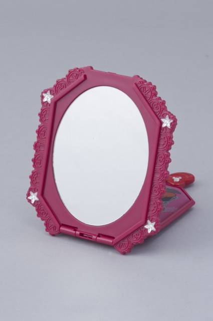      ミラー　スタンド状態 ©Disney 