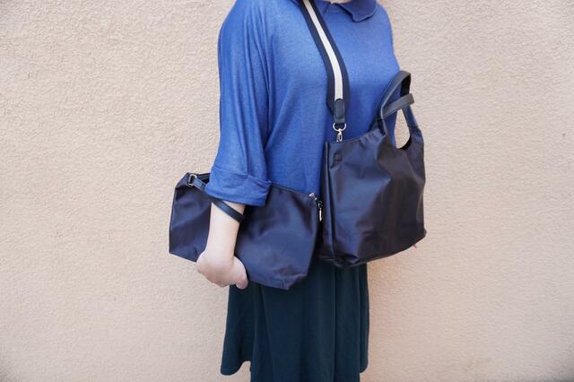 【軽量版！365日使えるエブリデイバッグBOOK by地曳いく子】ショルダートートとクラッチの2個持ち