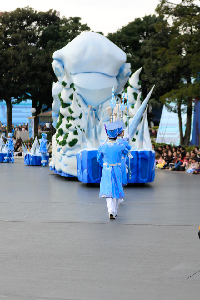 「フローズンファンタジーパレード」2016年｜東京ディズニーランド「アナとエルサのフローズンファンタジー」