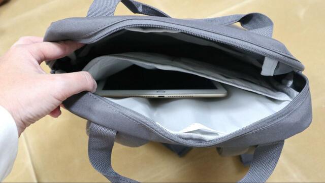 【IKEA スタルッティド 12l】14インチまでのノートPCやタブレットが入るポケット
