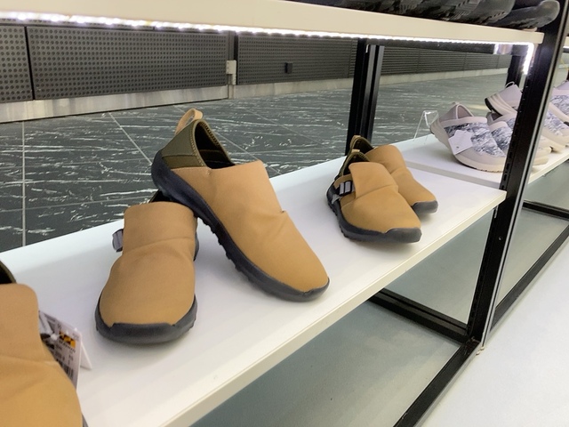 【ワークマン 防炎フレイムモック】デザインもロゴが目立たず、いい意味でワークマンに見えないのが◯