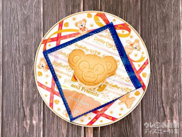 クッキーサンドにはキャラメルクリームがたっぷり♪ 