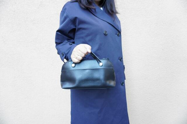 ハンドバッグとしても使える【JALと考えた多機能バッグインバッグBOOK】価格：3,718円（税込）