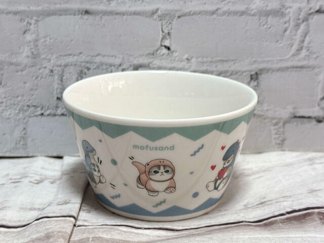 【ファミリーマート×mofusand／シリアルボウル＆白桃ゼリー】サイズは（約）直径10.5×高さ6cm。深さがあるためスープなどにもおすすめ！