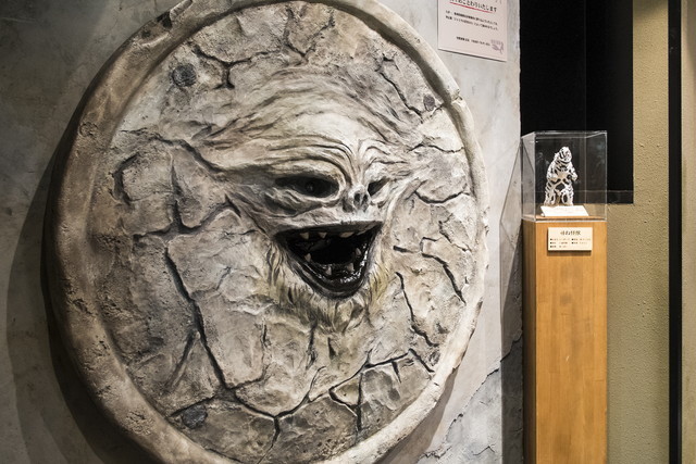 帰ってきた怪獣酒場／内観