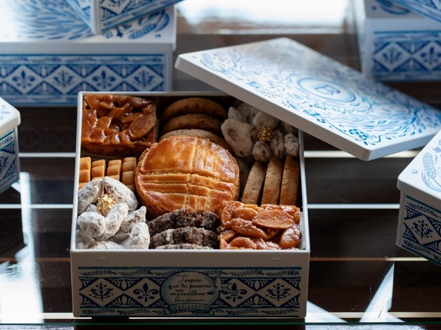 【グランスタ東京「2024年新商品 東京駅限定手土産」TOP10】7位「焼き菓子詰め合わせ缶」1箱 2,980円／BURDIGALA TOKYO（ブルディガラ トーキョー）（グランスタ東京／B1改札内 銀の鈴エリア）