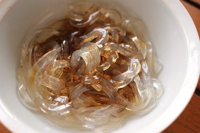 【ロピア　伊豆ところ天（黒みつ）4個：299円】見た目にも涼やかです♪