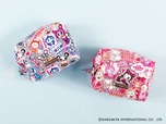 【SKINNYDIP LONDON×ナルミヤキャラクターズ】「マルチポーチ」各2,860円／小物を入れるのに便利！